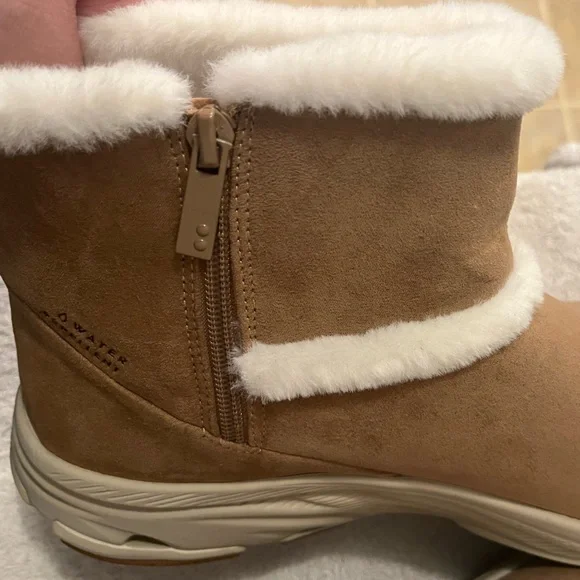 11 Wide Women's Cozy Brown Ankle Boots with White Trim - Picture 4 of 9